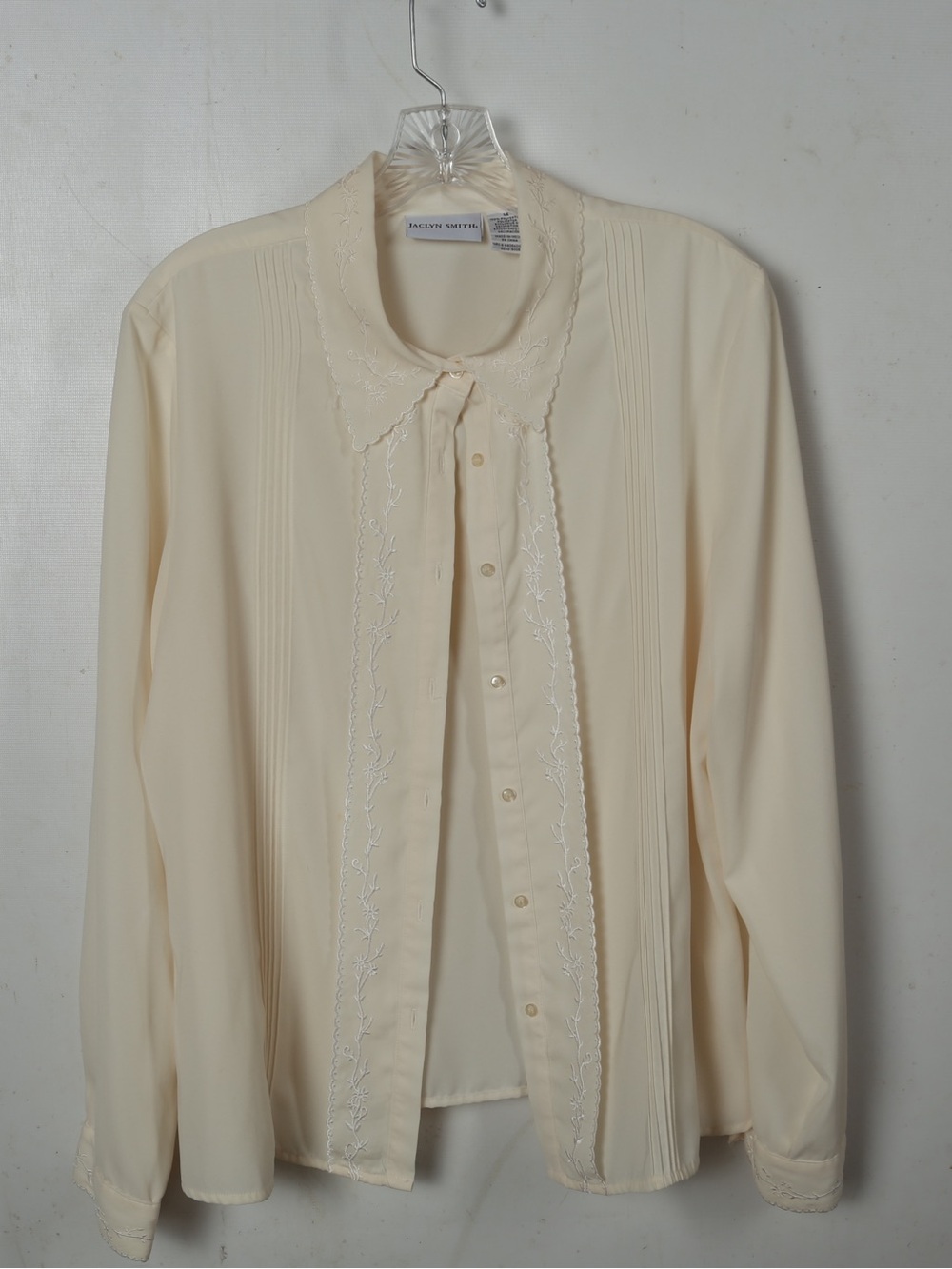 Jaclyn Smith Ivory-cream Embroidered Button-Down Blouse